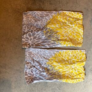 Outdoor throw pillow covers (6 total) 
12”x20”.